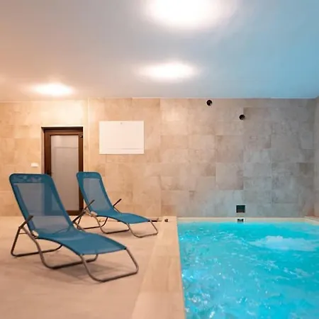 Azur Wellness Apartman * 希欧福克