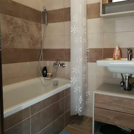 Azur Wellness Apartman 公寓 希欧福克