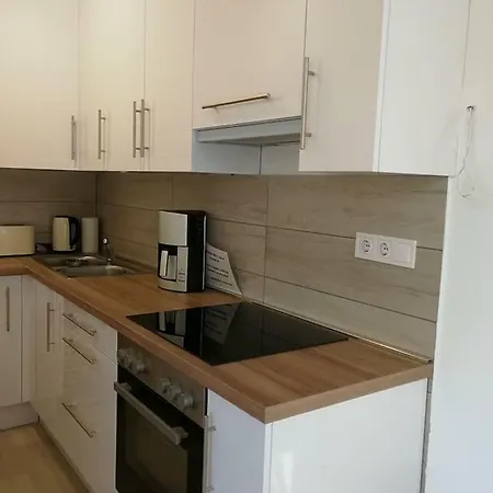 公寓 Azur Wellness Apartman