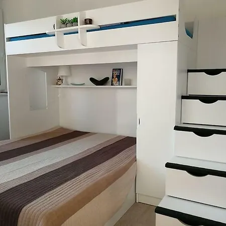 Azur Wellness Apartman 公寓 *