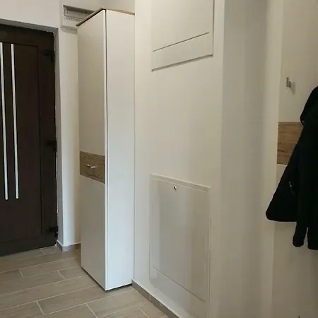 Azur Wellness Apartman 公寓