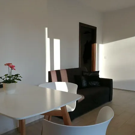 公寓 Azur Wellness Apartman *